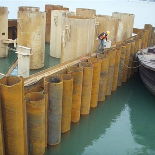 西藏钢护筒现场安装